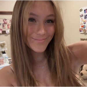 Meet your Posher, Addi